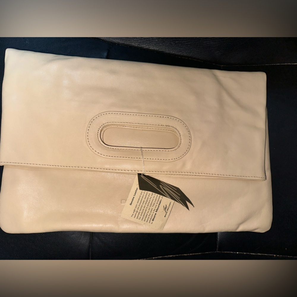 NWT Stone Mountain Soft cream Leather Fold Over Clutch Hand Bag Pouch